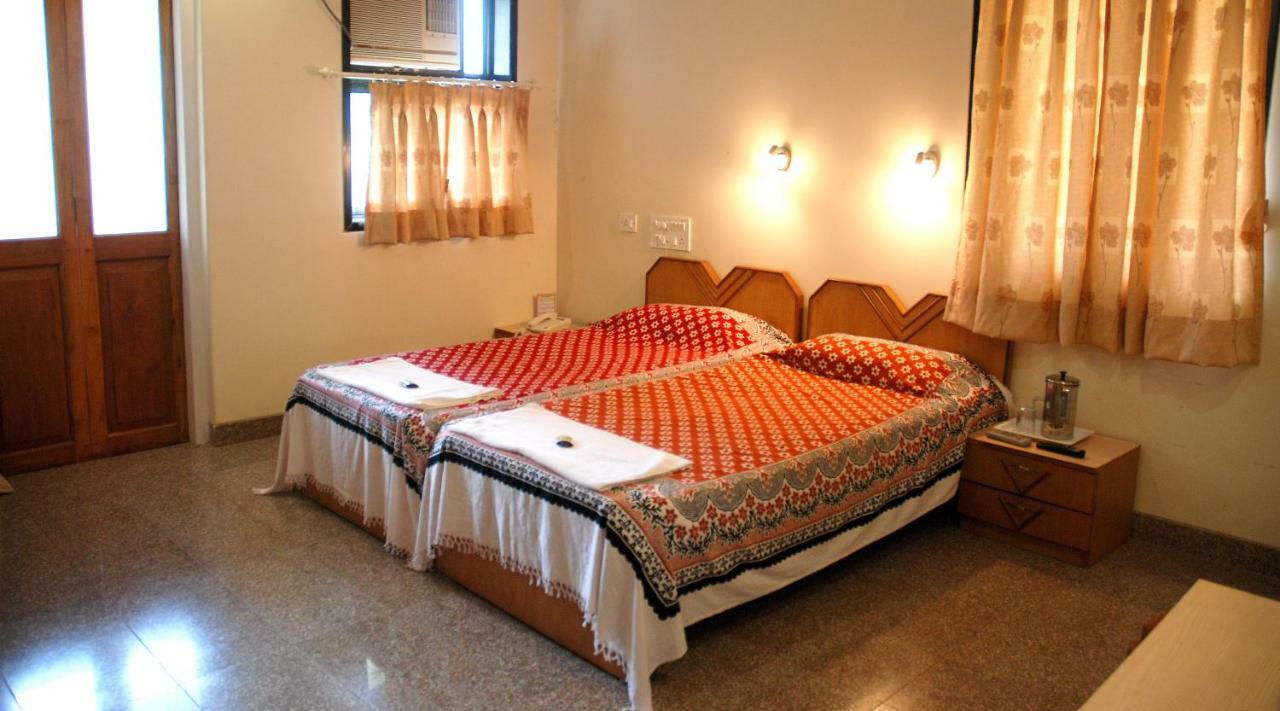 Ywca International Centre Otel Mumbai Dış mekan fotoğraf